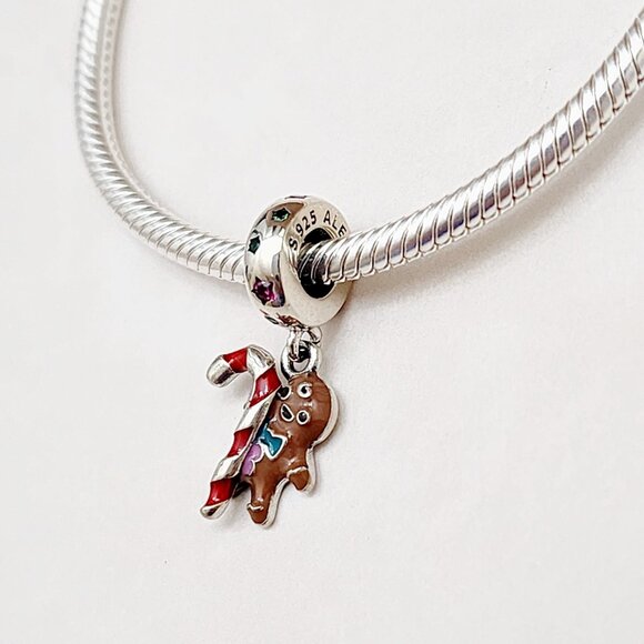 Pandora Gingerbread Man Charm - Picture 3 of 5